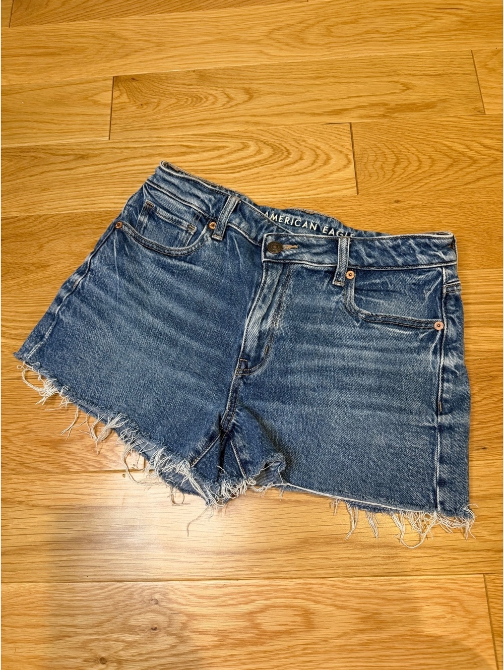 AE Mom Shorts Size 4